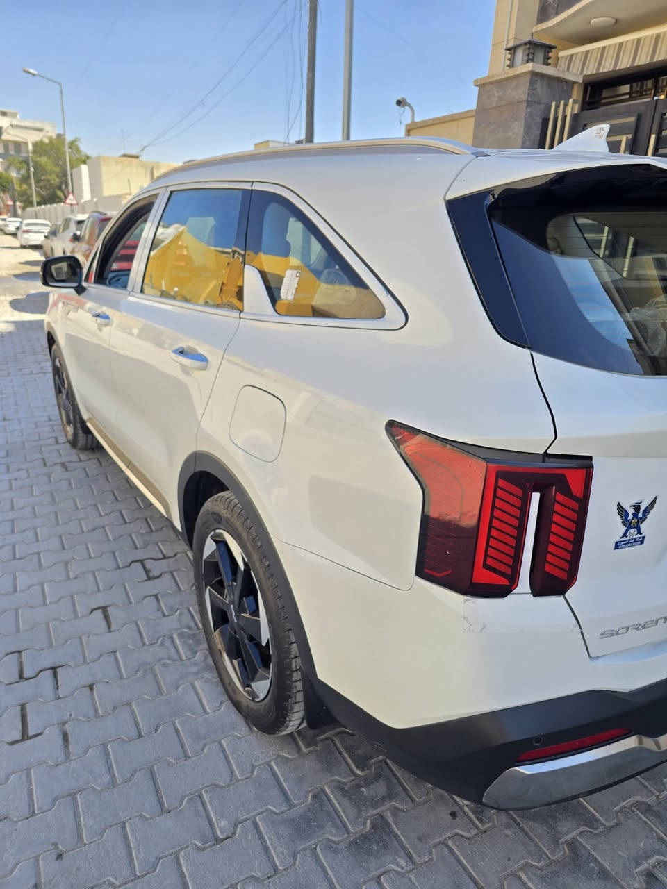 السلام عليكم للبيع سورنتو 2025 اربعه سلندر مواصفاتها مال سته سلندر تجي سبعه راكب 3قطع تبريد داتا شو شاشه متصله صندوق كهرباء اوتو هولد سايد بريك دكمه كير موس شفتات ستيران وهواي مواصفات بعد بيها السياره جديده حيل مكفوله كفاله عامه ماشيه 19 الف رايدها ب280 للاستفسار الاتصال ***********
