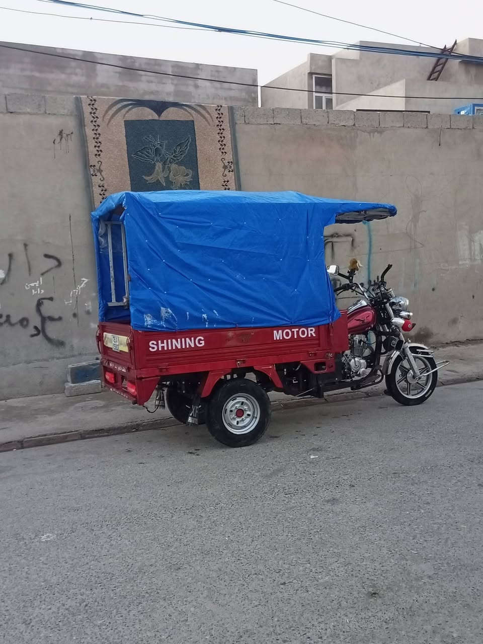 سلام عليكم 
ستوته للبيع موديل 2021 
فحل عالي شاخوان قلاب. رقم وسنويه كامل شرط تحويل 
تخم تايرات 3 جوبلس جدد محرك شرط كشر لوك قطره صبغ مابيها ستوته جاهزه من كلشي السعر مليونين 275 بيها مجال ***********.
