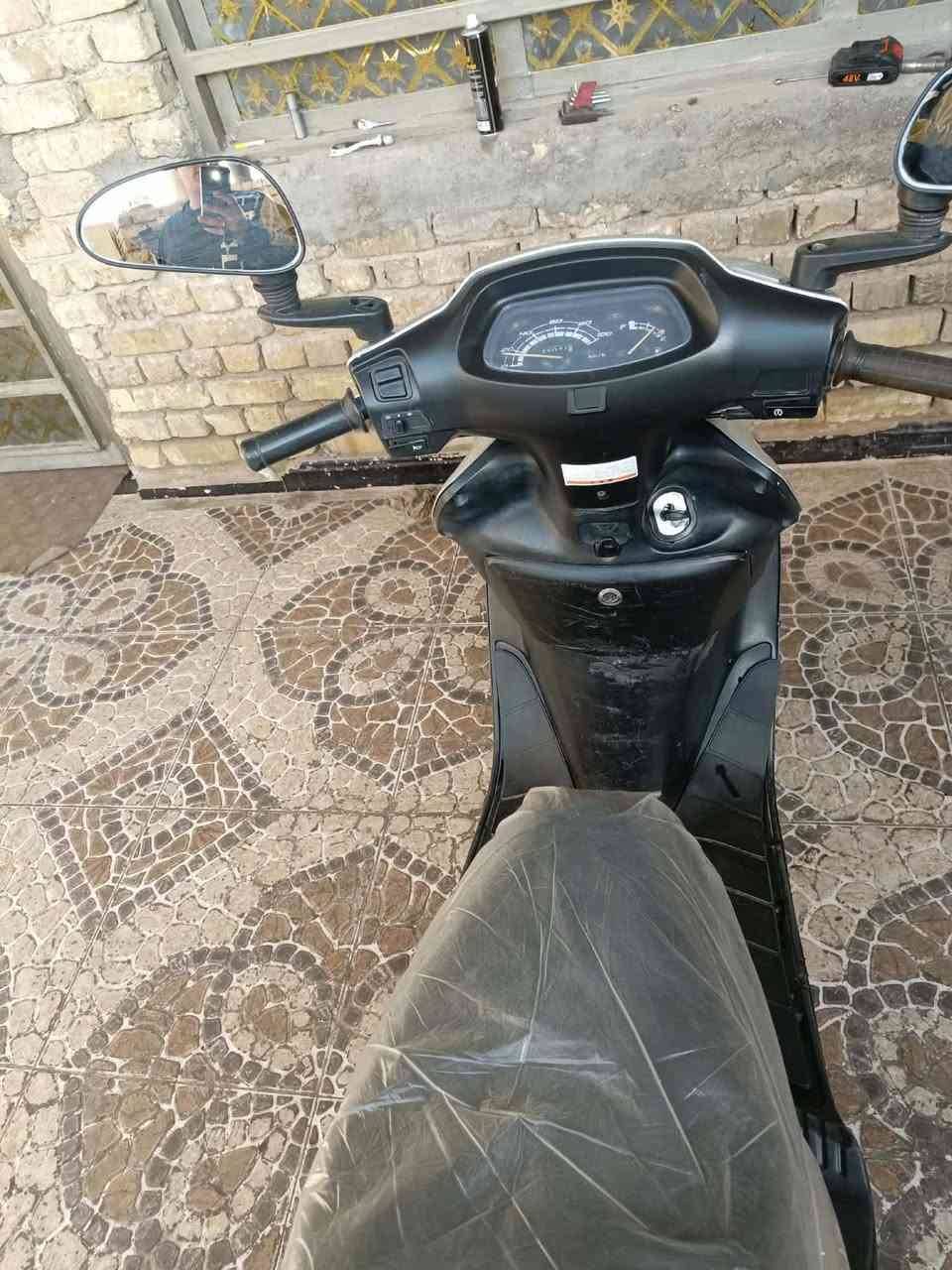 سلام عليكم دراجه سبيسي ياباني للبيع دراجه مفتوحه ومكينه حلو شغال سلف وهندر كله شغال الشراي هذه 
رقمي ***********
