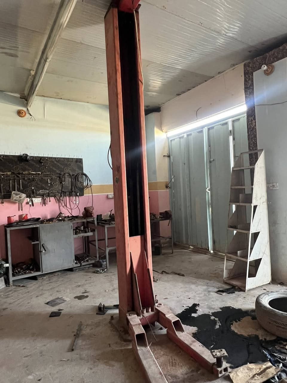 سلام عليكم جك رافعه للبيع مكان واسط العزيزيه    اكثر الاستفسارات تواصل ع رقم***********/***********
