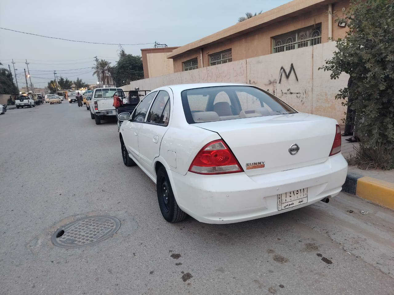 نيسان موديل 2012 كفاله عامه عده بارد بربع لاخير جهت سائق محرك تخم تاير حداديه تبريد مال جناي ماناقصه برغي عنوان نجف مشخاب 
سعر قفل 95 
***********
