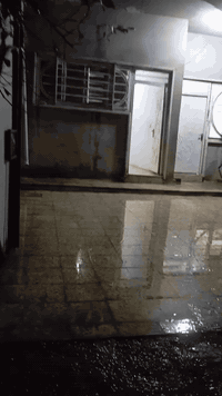 سلام وعليكم
يوجد دار لايجار بحي النور بفرع دانيه ماركت مساحه الدار 200 متر طابق واحد غرفتين نوم وهول واستقبال  
لاستفسار اتصل
***********
