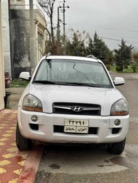 توسان ٢٠٠٩ • ٦ سلندر • بدون صبوغ