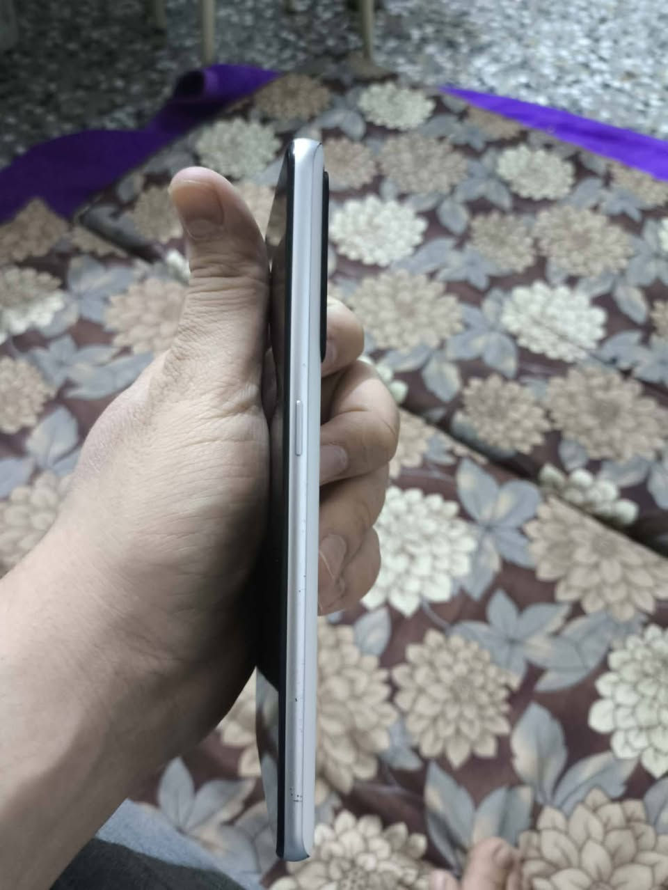 ريلمي Gt3 240 للبيع 
ذاكره 1تيرا شاشه 144 امولد الرام 16+12 معالج سناب دراغون 8+ جين 1
الجهاز نضيف جدا مداخل تصليح ابد غراضه فقط باكيت وكفر 
مكاني الفلوجة السعر 380 وبي مجال ماعندي توصيل


**إذا كنت صاحب هذا الإعلان وتريد حذفه لأي سبب، رجاءا أرسل رسالة إلى الدعم الفني**