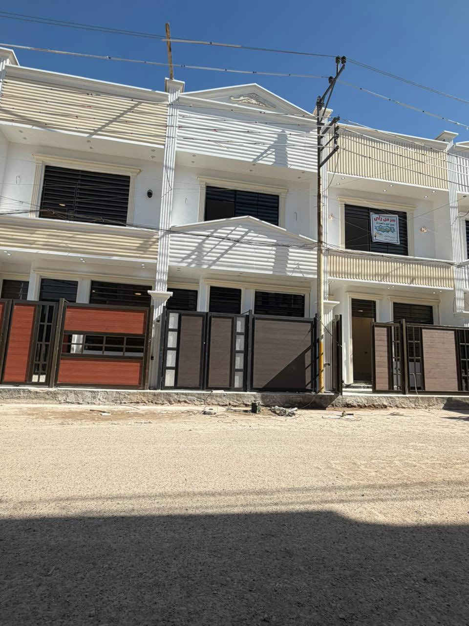 السلام عليكم مشتملات للبيع مساحة 80م واجهة 5نزال 16 عرض الشارع 10م العنوان الدورة ابو دشير شارع خط النفط مقابيل البانزين خانة السعر 89فقط وبي مجال بسيط ملاحظة قريب من المدارس او سوك التصال على رقم ***********او مراسلة خاص
