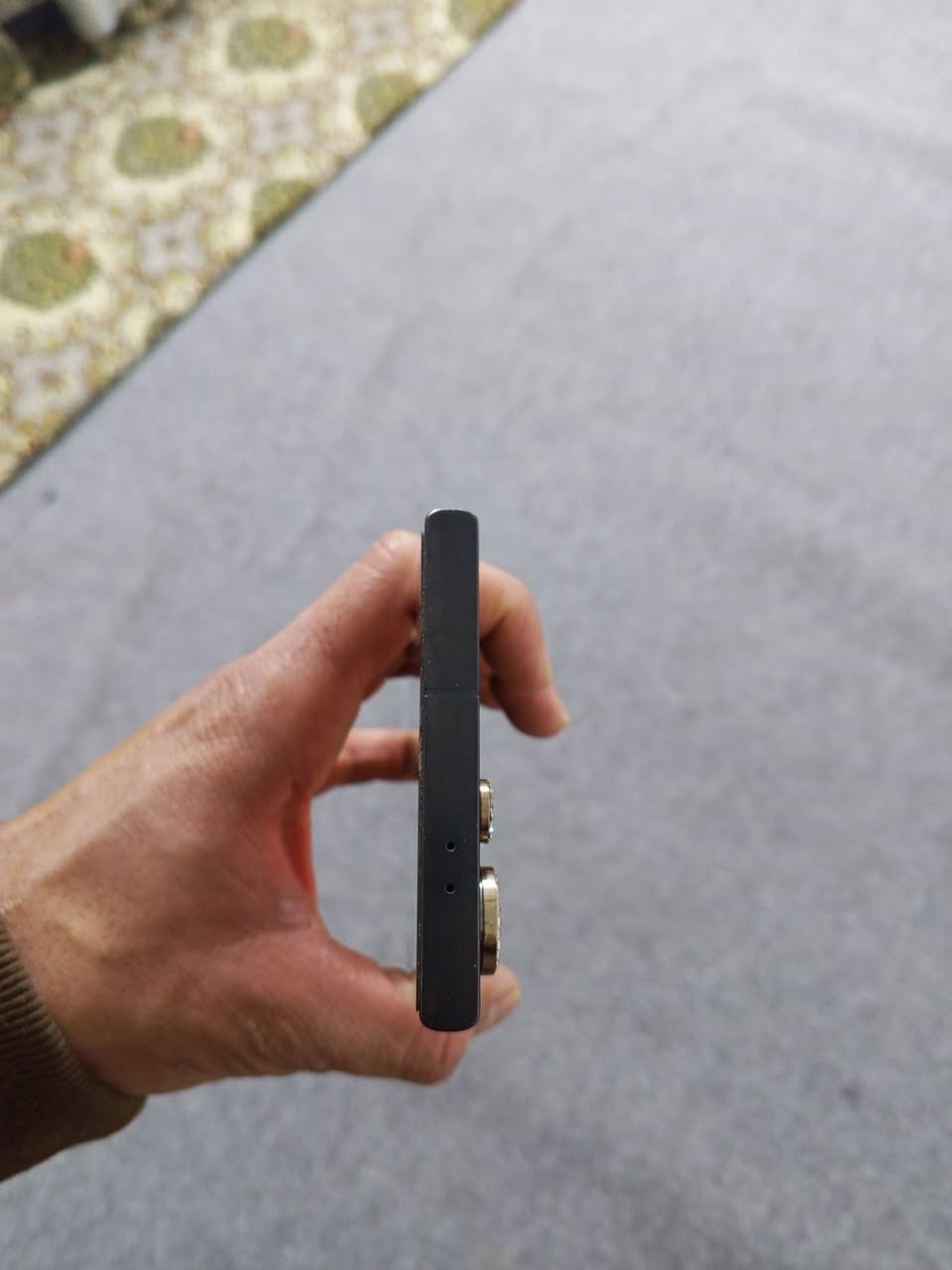 سلام عليكم موبايل الترا موديل 24 مكفول من كلشي جهاز مال بيت نضافه  💯 ب💯 شراي اتصل عليه هذا الرقم مامتواجدين علفيس ***********
