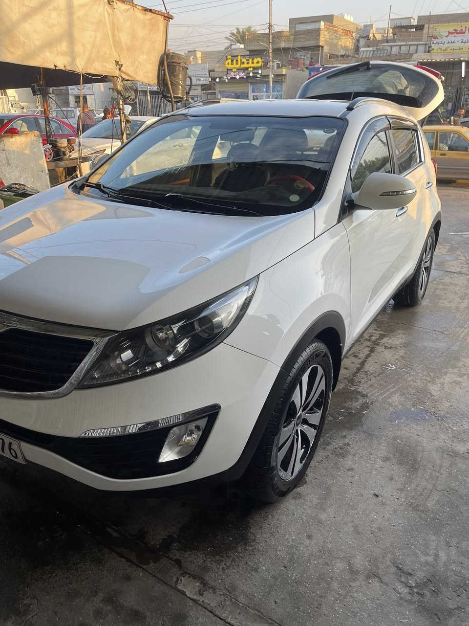 السلام عليكم سبورتج 2013 خليجي مكفولة
مكينه دوش كير مكينه مكفوله 
 السياره جاهزه من كلشي دينار ماتصرف عليها
داخل برتقالي مميز ماشيه 87 الف كيلو
مري شفط تحكمات ستيرن 
أشاير بل مري
جلد
ثلاجة
مكاني بغداد 
السعر 153
***********
***********
