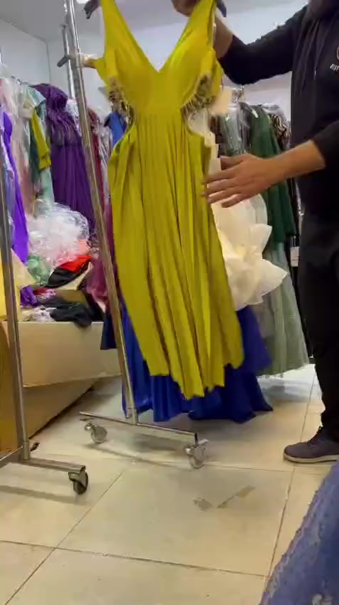 ✨️شروة فساتين سهره 250 سيريات مكسرة 
✨️السعر 8$ 🌟للحجز  على الوتس👇
+905377654036


**إذا كنت صاحب هذا الإعلان وتريد حذفه لأي سبب، رجاءا أرسل رسالة إلى الدعم الفني**