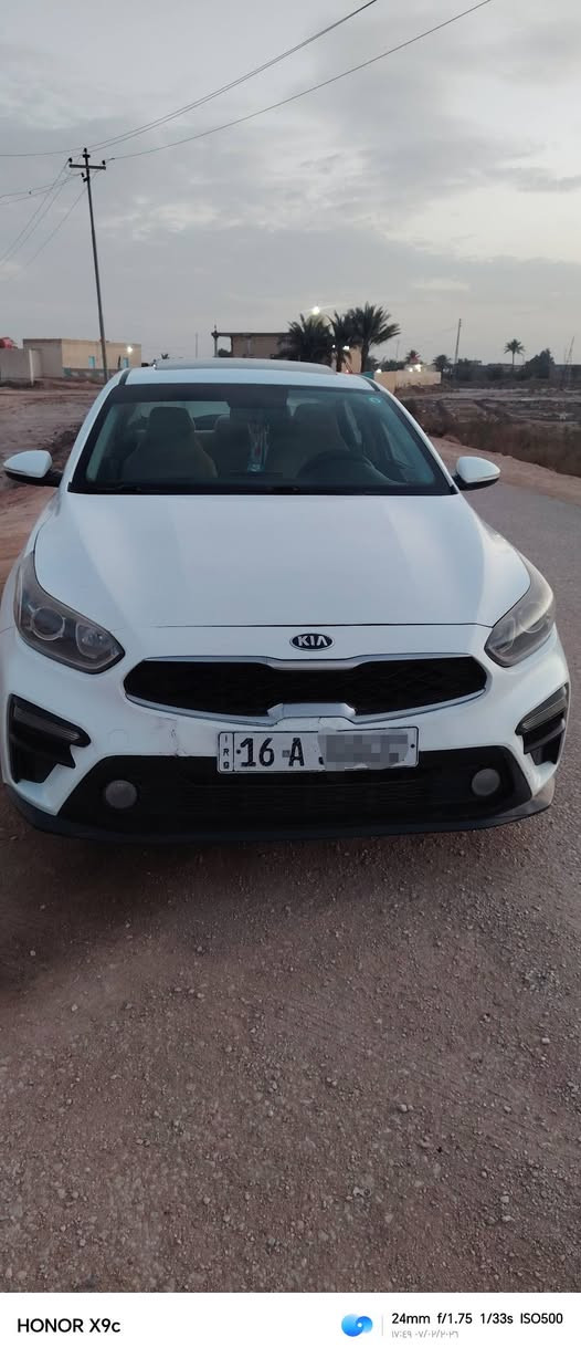 سلام عليكم سيراتو 19 رقم قادسيه نكليزي مداور ثاني يوم  فتحه مرايات شفط كامره  السونار مرفوق مكينه كير تبريد شرط السعر 150 وبيه مجال *********** مكان سماوه ال عبس
