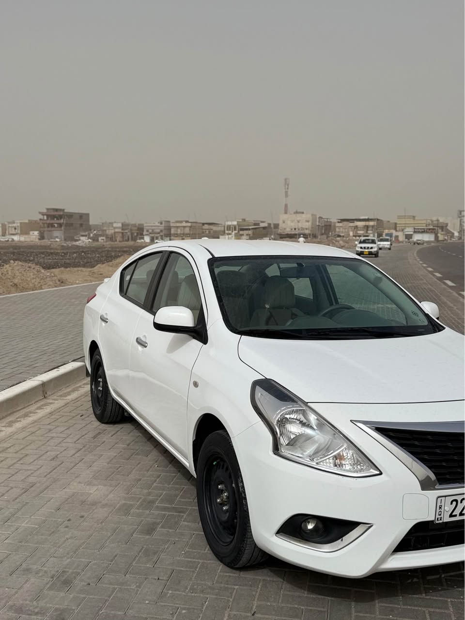 السلام عليكم
نيسان صني هندي ام البليته الزركه موديل 2024مدوشمه كشنات وارضيه السياره جديده ومكفوله من الصبغ ماعدا جاملغ امامي مبدل نفس الون مال تفصيخ  السعر121$
العنوان بصره حي المهندسين للاتصال *********** البصرة, العراق
