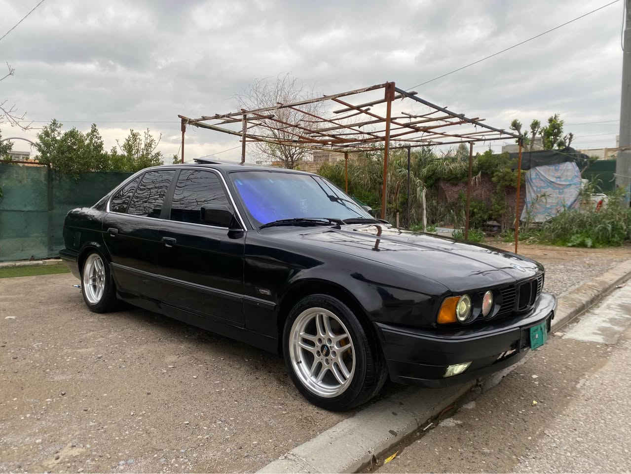 بةناوي خواي گةورةو ميهرةبان بييم موديل٩٢ ئارم پلاستيك ٥٢٥ گيرحادي سلايت جوار جام كارةبا گوي بةرخ كوشين پةروكي بيلادي دةژبول يرباگ كارةبايي هةموي يش دةكا بةشةرت سيارةكة ليداني پشتي هةيتي جاملخي پشتي بةس باقي هيجي تري نية موسو براوةي بةشةرت گيرومةكينةو تةقةو رةقة بةشةرت ليداني پيشي نية هيجي نية لوكة سيارةكة ماشالاي دةوي بوياخي تازة جوار تاويلي يمي ١٧ لوك لوك لةسةر بيلادي دةحاميو شتي  پشتو پيشي توند جركةي تيانية سيارةكة  كلاجو حةنةي تازة سيارةكة هةموي جوانة وةسفي ناوي مشتةري ني بيزارم مةكة سحري ٣٧ كةمي مجال شوين هةولير أربيل, العراق


**إذا كنت صاحب هذا الإعلان وتريد حذفه لأي سبب، رجاءا أرسل رسالة إلى الدعم الفني**