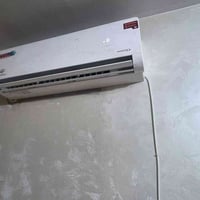 عندي سبلت طن ونص انفيرتر جديد صالي شهر من ماخذة وصل الشراء ويا بيش ايف...
