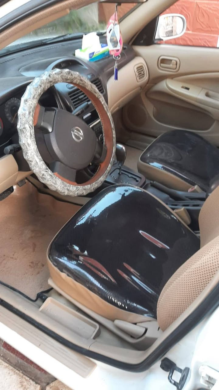 نيسان صني موديل 2012جديده مكينه كير حداديه جديده تبريد رقم ذي قار تحويل مباشر  مكاني ذي قار سعر 110 
رقم ***********
