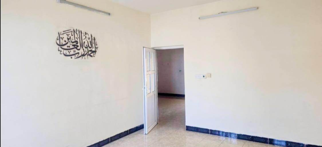 #مكتب جنة العراق للعقارات 

مشتمل طابق ثاني للإيجار بناء حديث 

#الموقع :- فـي كركوك  

حـي الـو اسـطي خـلـف مول حـجـي زيـاد 

مـــلاحظه الدآر يتئجر للعوائل فقط 

موقع مميز جدا

المسـاحة  200 م

 الـسعـر 250 #ألف 

التفاصيل 

ط1 استقبل وهول داخلي ومطبخ وغرفة نوم عدد2  ومجمع صحيات وكراج سياره 

——————————————————

❤️ العقار #حصرًا لدى مكتبنا 
⚜️بأمكانكم عرض عقارتكم لدينا سواء كانت #بيــع أو #أستثـمار 
 
مكتبـــ جنــة الـعـراق 

للاستثمار والتطوير العقاري معكم نحو الافضل للإستفسار
يمكنكم مراسلة الصفحة 

اوالاتصال ***********
****************************

* نستقبل جميع عروضاتكم السكنية 🏠 والتجارية 🏡 بكافة مناطق كركوك  

للمزيد من المعلومات مراجعة مكتب جنة العراق للعقار 

حي الــــــواسطـــي 

في السايدين اذا عة الرشيد مجاور مسجد نور الدين الزنكي قبل مول حجي زياد 

او الاتصال على

‭
0771 601 6405‬

📲  ***********
