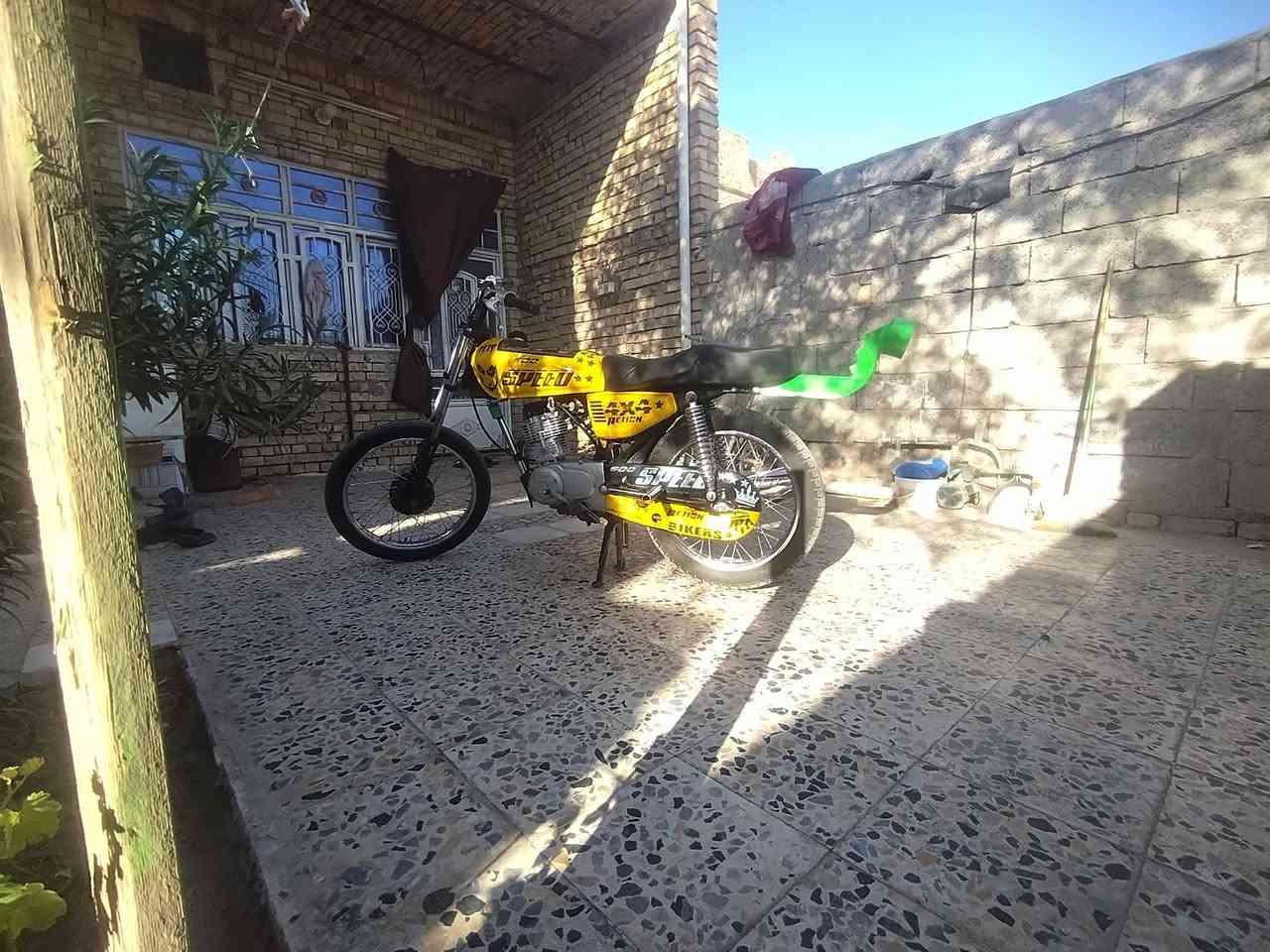 سلام عليكم
دراجه لبيع سعره 600و بيه مجال
***********
