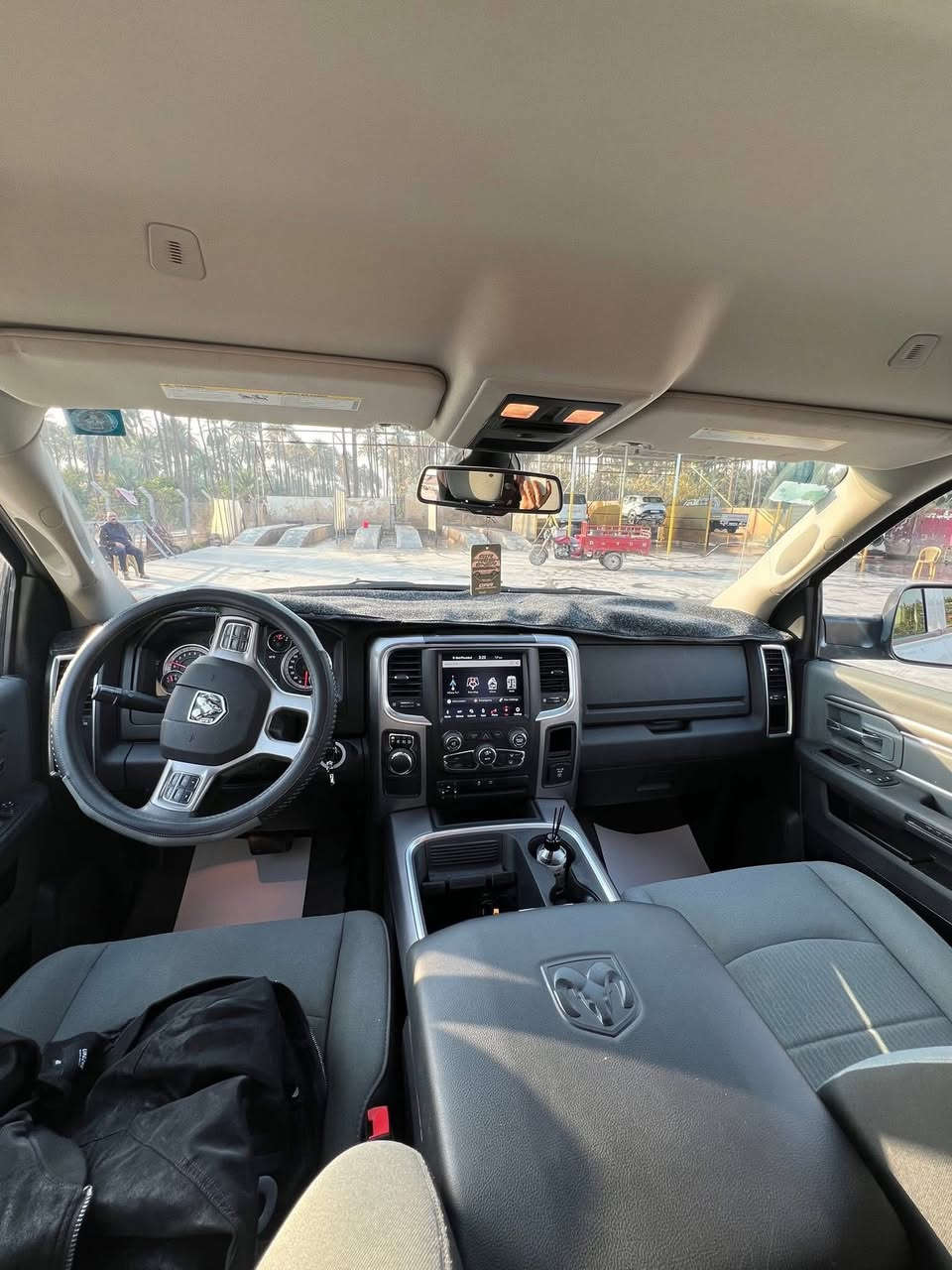 السلام عليكم دوج رام 2023  كلاسك وارد امريكي
‏Dodge Ram Classic 2023 
حجم المكينه : 3.600 V6
المسافة المقطوعه :53.000  ميل
الضرر : اربع قطع صبغ 
الايرباك : استيرن ودشبول غير سليم 
رقم الشاصي مرفق مع الصور 

#مواصفات
1.شاشه وسط 
2.بصمه
3.كامرا
4.ويل كب
5.كشنات قماش 
6.كشن.السايق كهرباء
7.لايتات لد + زنون
8.اشاير بالمري
9.تو ويل
10. مرقم بغداد

#السعر :212

تفاصيل اكثر هذا رقمي ***********
***********

مكاني بغداد الطارميه
