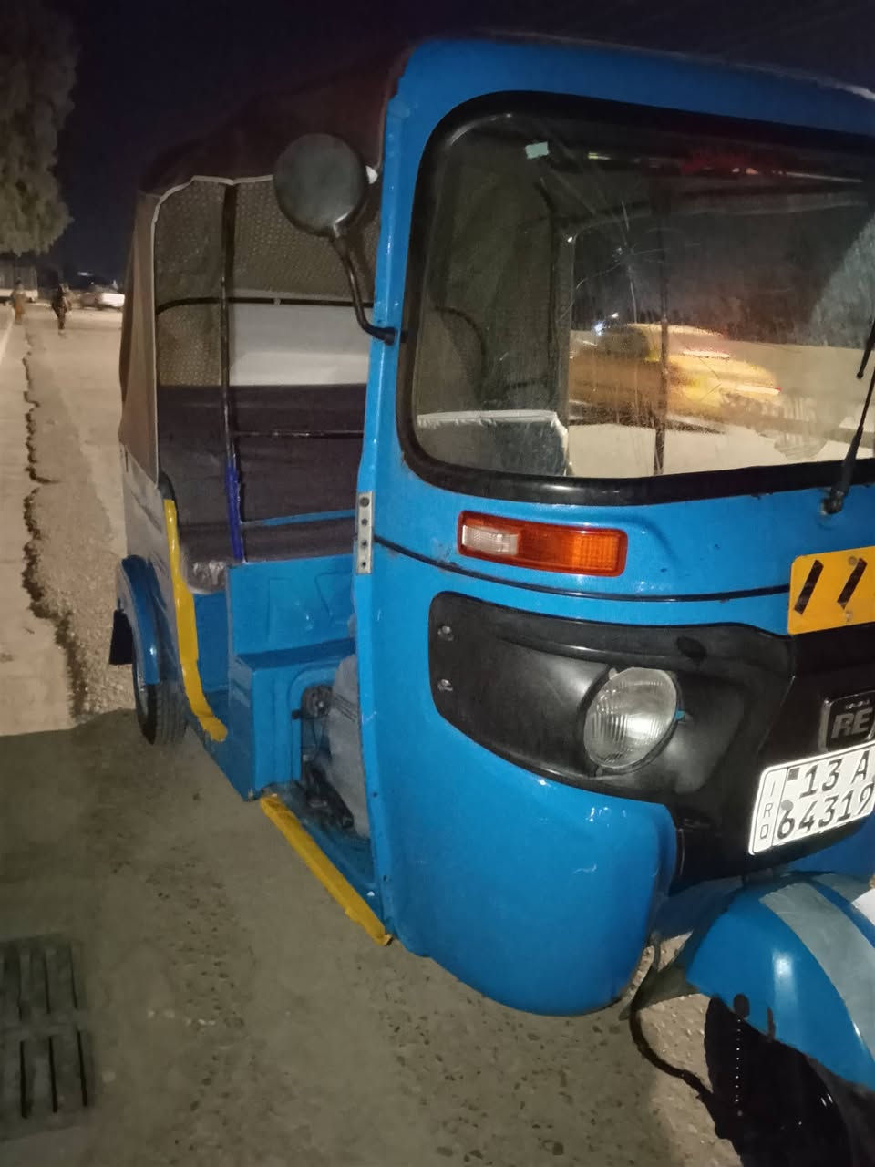 سلام عليكم شباب تكتك موديل 20 شهر 12 رقم وسنويه تخم تاير كاعيات مسجل مكينه مفتوحه لا تنقيص ولا تبخير بيه صفحه صبغ ومعجون السعر 6100 وبيه مجال عنواني الكحلاء ***********
