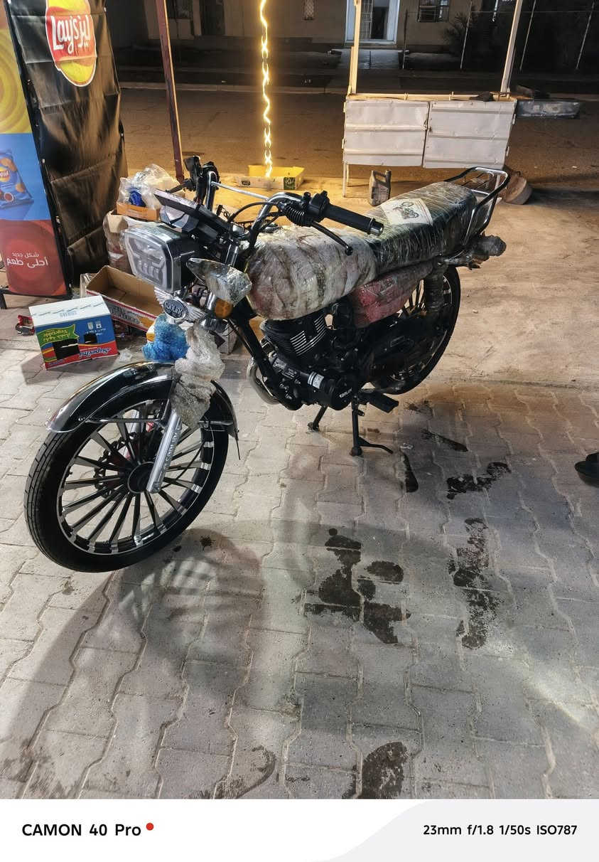 عمي زيرو مديل 25 لون يخبل برتقالي بصمات منفيس سويجات وضع شركه جديد فقط الشاشه صارت بيها رطوبه وشويه ضعفت نصها مو كلها وباقي شركه زيرو السعر 840 وبيها مجال مكاني صلاح الدين مجمع الدور ***********.
