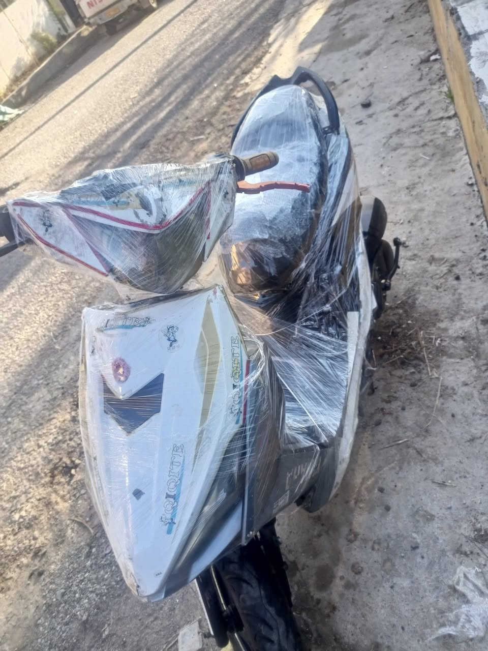 سلام وعليكم عندي درجه لبيع مستعحل يحتاجله ترتيب  سلف هندر شغل كهربيت شغله سعر 175


**إذا كنت صاحب هذا الإعلان وتريد حذفه لأي سبب، رجاءا أرسل رسالة إلى الدعم الفني**