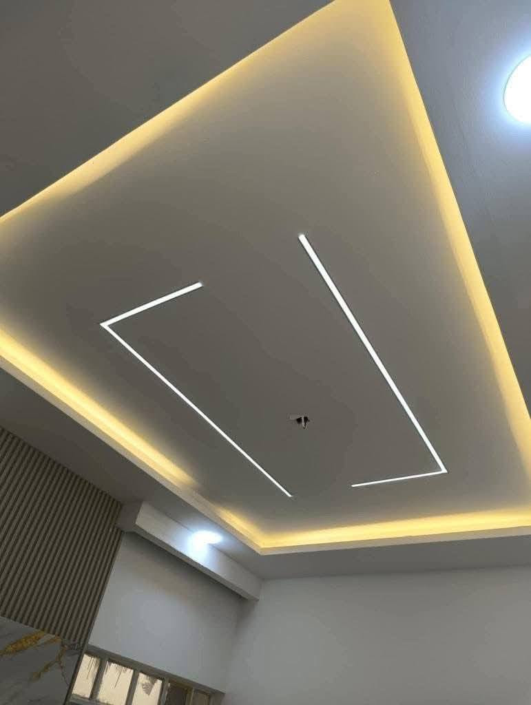 بسم الله توكلنا على الله 
صباغ دخلي وخارجي 
جميع انواع الديكورات الداخليه مغربيه شغل هندسي 
دقه في العمل-سرعه في الانجاز-التزام في المواعيد 
بديل رخام وبديل خشب 
اتصل ***********
اسعار مناسبه جدآ
