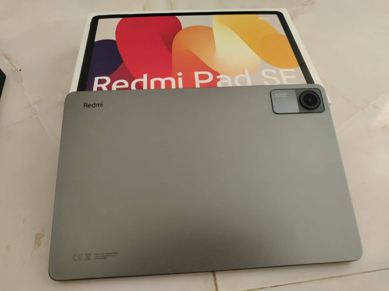 فرصة للي يدور نظافة وأداء وسعر مناسب! 🔥📱
​للبيع ايباد Redmi Pad SE غني عن التعريف، مال شاشات ودراسة وتصفح وألعاب. الجهاز بحالة ممتازة (أخو الجديد) وجاهز للاستخدام مباشرة.
​💡 أهم المواصفات والمميزات:
​الشاشة: كبيرة وبدقة عالية، ممتازة لليوتيوب، الأفلام، والدراسة.
​البطارية: عملاقة وتطول وياك يوم كامل وزيادة بدون أي قلق. 
​الأداء: سلس وسريع بالتنقل بين التطبيقات.
​💵 السعر: 200 ألف (وبي مجال بسيط للشراي المعتمد والتكاطيع) 😉
📍 المكان: الكوت. حي الجوادين شاࢪع النفط
📞 للتواصل والاستفسار: [*********** الخاص مفتوح]
​ملاحظة: الجهاز كامل ومكمل والي ياخذه يدعيلي. 🤝
مع شاحنه الايباد شخط مابيه الله شاهد طالب سادس وخلصت متحانات ماصالي شهر ونص تقريب من اخذته..!
