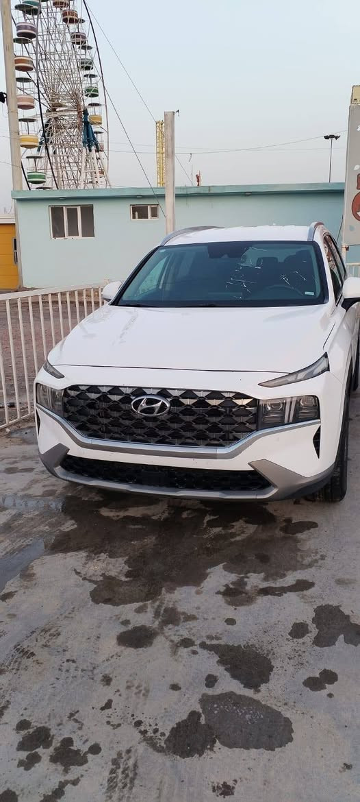 محرك 2500 تنفس طبيعي.
ماشية 37 ألف كم
 دفع رباعي فور ويل
سايد بريك كهربائي 
 شفتات بل ستيرن
تحديد مسار
مثبت سرعة
 تنبيه الخروج عن المسار
رادارات أمامية وخلفية وجانبية
مراقبة النقطة العمياء
أوضاع قيادة متعددة
 نظام ABS

نظام مراقبة ضغط الإطارات TPMS
شاشة كبيرة
 نظام صوت هارمن
 تبريد قطعتين
 منافذ USB

 لايت LED
  التوقف الذاتي
 كير بنظام الازرار  المنفصلة 
- هاند بريك بصمة 
‏ - Auto Hold  أوتو هولد
- خاصية ISOFIX   ايزو فكس قفل الاطفال
- نظام مانع الانزلاق
- نظام نزول المنحدرات.
- نظام اطفاء المحرك (A) ذاتيا في الازدحامات لتوفير الوقود
- حساسات ضغط الاطارات_
-كامرة اضافية تقنيه 360 درجه
-ميزة التوقف الذاتي للمركبة منعا للاصطدام عند القيادة او الرجوع
-المركبة تعيد نفسها للمسار الصحيح عند عدم الانتباه 
-نظام القيادة الذاتي الذكي في الشوارع المخططة 
-مثبت السرعة Cruise وميزة التباعد عن المركبات
السعر ب 195 وبيهه مجال


**إذا كنت صاحب هذا الإعلان وتريد حذفه لأي سبب، رجاءا أرسل رسالة إلى الدعم الفني**