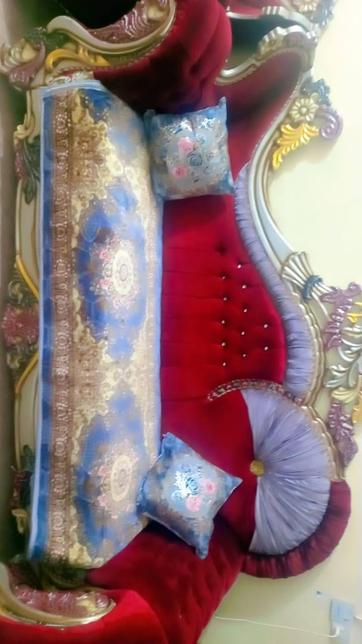 السلام عليكم غراض البيع كلمن وسعره ***********
