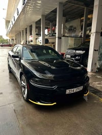 جارجر 2022 R/T الحادث جاملغ وبنيد والشواصي سليمه  بيه بارد بالباب الخل...