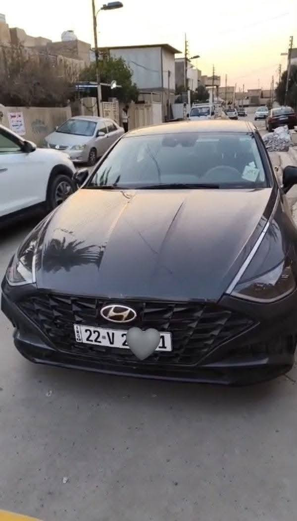 اسلام عليكم هونداي #سوناتا 2023 فئة SL محرك 2.5 فول مواصفات من عدا الفتحة، وارد أمريكي ضربتها 3 قطع، الرقم أربيل شمالي السيارة وكالة شرط تحويل سنوية بأسم الشاري السيارة 175 وبيها مجال السيارة كماليات كفرات باب وطوس وسكوب ومطريات وگفرات مري باتمان للتواصل *********** بغداد, العراق
