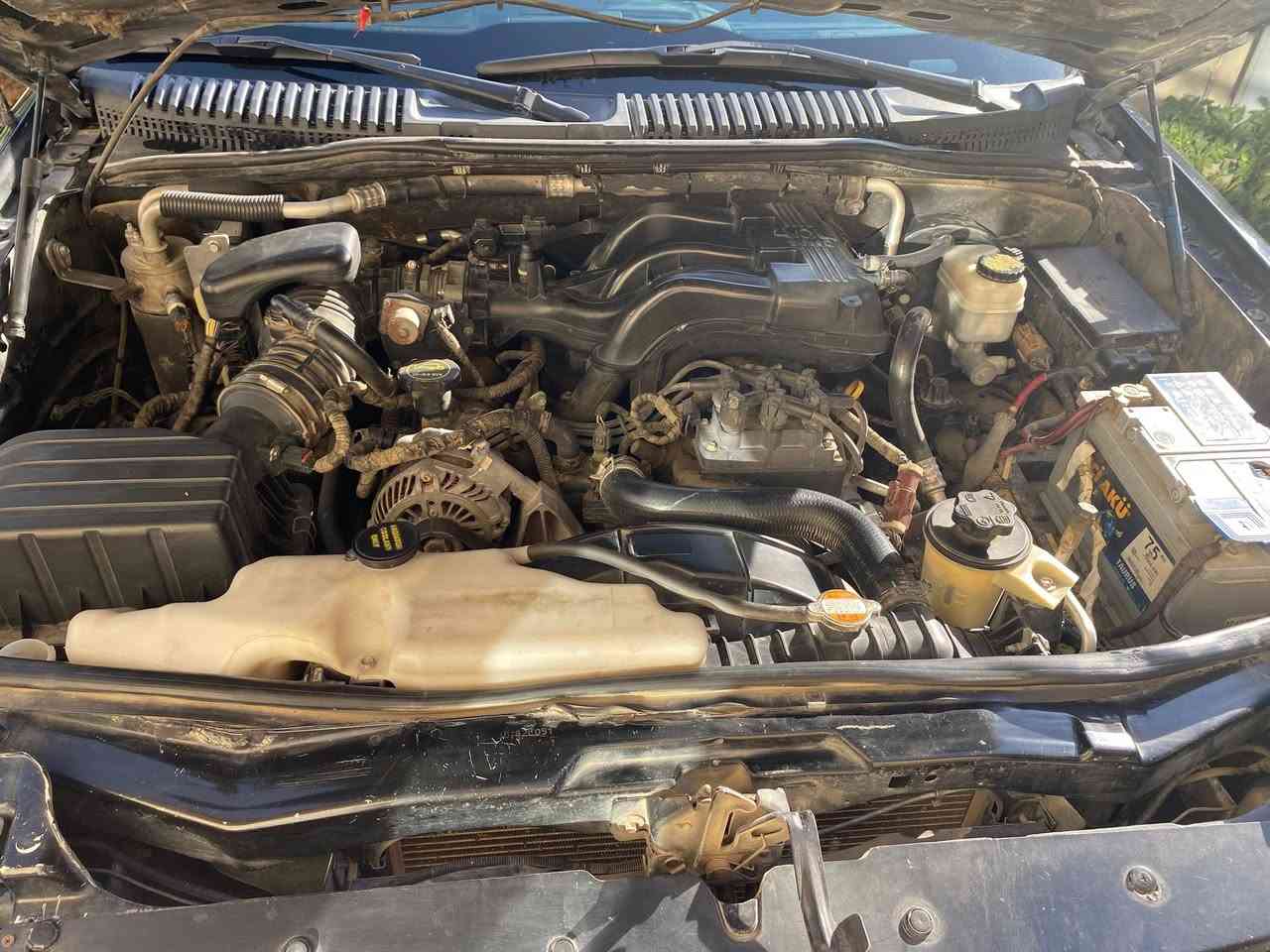 فورد اكسبلور موديل 2009 ضررها الجاملج من جهة السايق والسورنار موجود التبريد قطعتين سيارة خير من الله على ايد وحده كير ومحرك مكفولات رقم أربيل سياره بأسمي تحويل ثاني يوم سعرها 100$ بيها مجال بسيط 
رقمي ***********1
