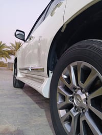 برادو • ٢٠١٩ • عداد ١٢٠٠٠٠