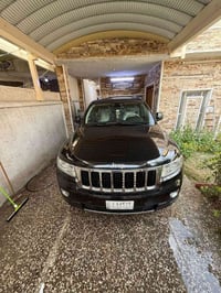 جيب ٢٠١٢ مكينة ٣٦٠٠ جديدة كير جديد تبريد صدر معايزهة شي داخل نضيف وخار...