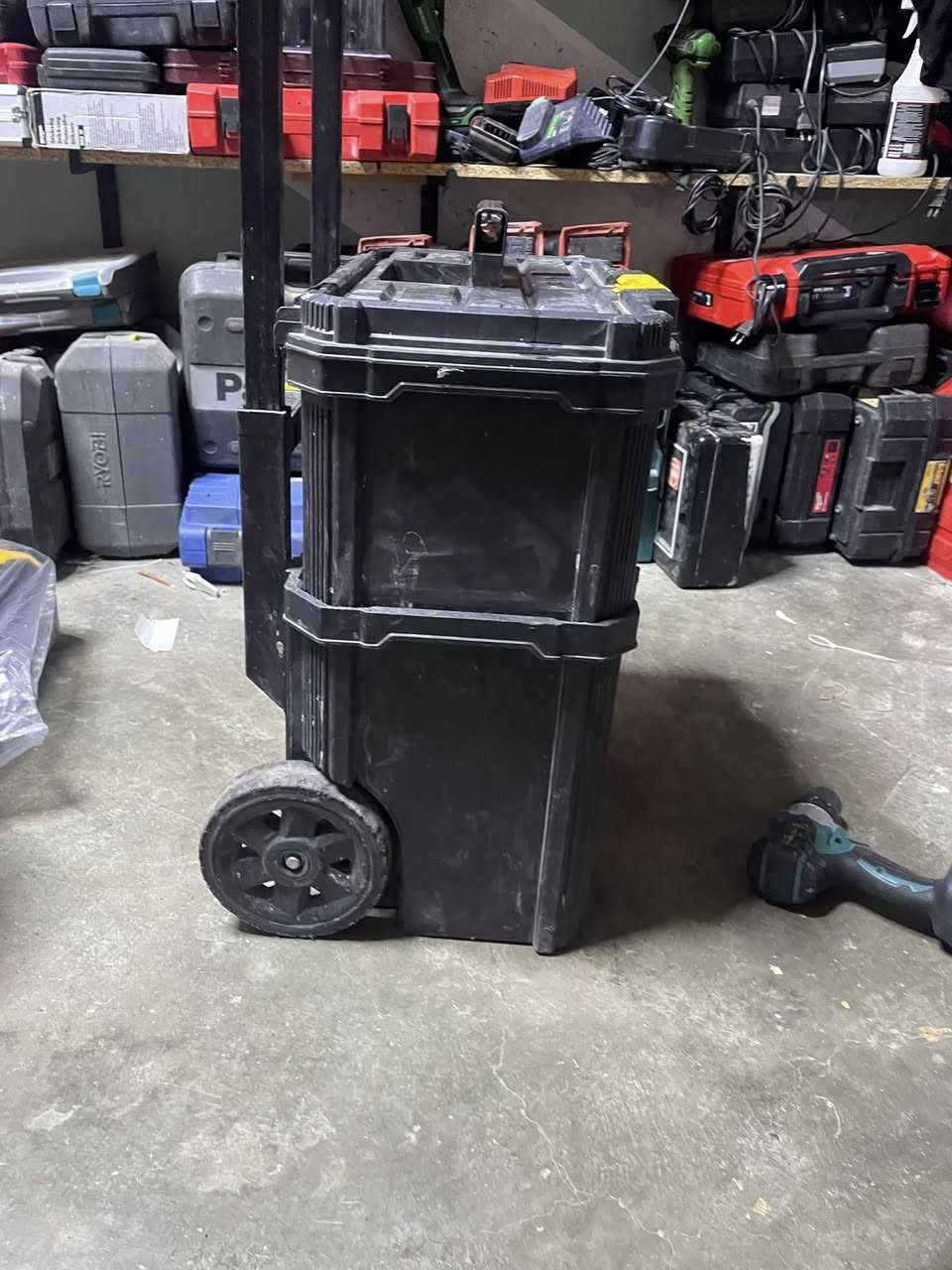 للبیع ۱٠٠$
٠۷۷۲۸٤۸٤۳٤۸
