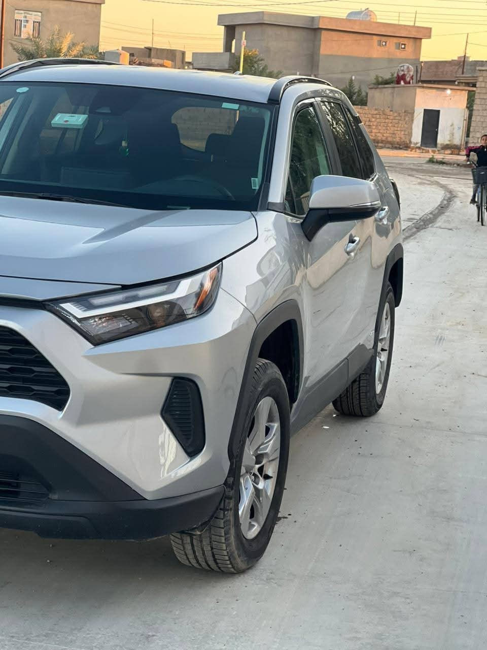 السلام عليكم
🔴🔴 للبيع فقط 🔴🔴
Toyota RAV4 ✈️
الموديل: 2024
الفئة: XLE
هايبرد + بنزين 🔋⛽
الممشى: 41 ألف ميل فقط
الضرر: بابين مبدّل فقط (جهة الراكب)
الوارد: أمريكي 🇺🇸
المواصفات:
✅ تشغيل عن بُعد (Remote Start)
✅ [[البجم كبس]]
الموقع: كركوك
💰 السعر: 210 وقابل للتفاوض للجادين
📞 رقم الهاتف/واتساب: ***********
