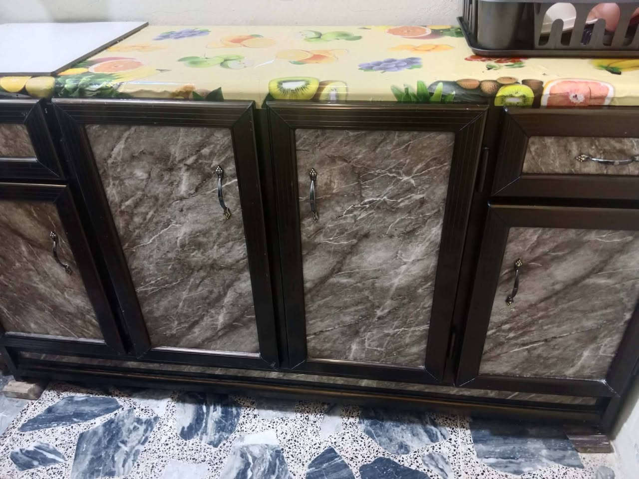 غراض بيت للبيع
مبرده شغاله وع فحص سعرها ٦٠ بي مجال 
تخم نظيف ١٠ مقاعد سعر ٣٥٠ بي مجال 
براد ماء نظيف سعر ٦٥ بي مجال 
سنك مع البوري ابو الحوضين ب ٢٥ 
دوشك طبي سعر ٨٠ 
كاونتر سعر ١٠٠ 
عنوان فلوجه حي العسكري 
رقم الهاتف ***********
او واتساب ***********
