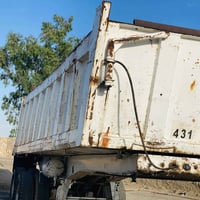 نساف امريكي • ٢٣م • تايرات نص عمر