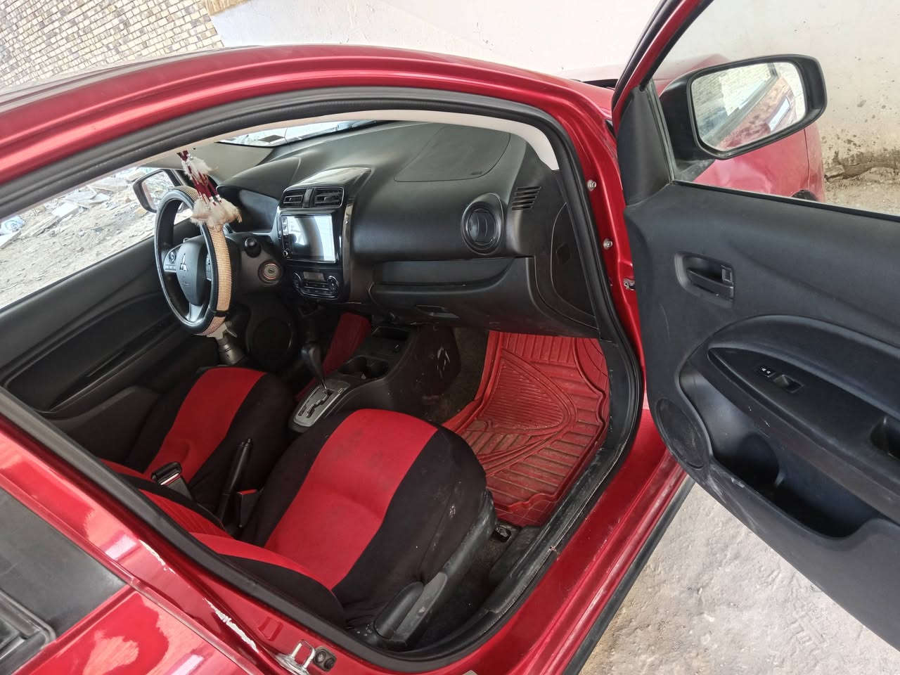 السلام عليكم ميراج للبيع موديل 21 ماشية 40 الف رقم معوقين سنوية لل٢٩ حادثهه موضح بصورة مكان الديوانية لل استفسار اتصال *********** ***********
السعر 90بيهه مجال
