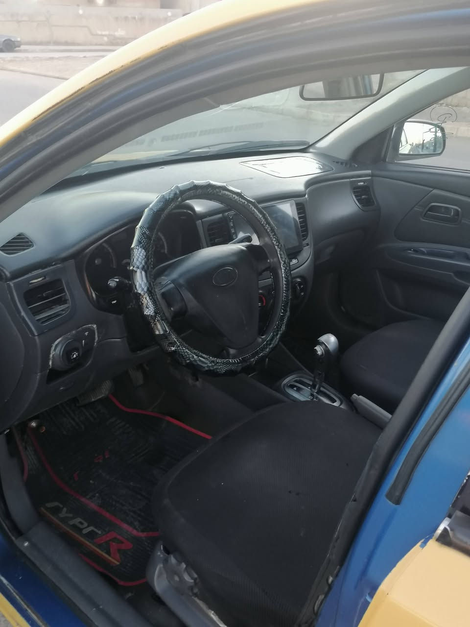 للبيع   كيا ريو موديل 2009 امركي رقم بغداد دولي ضرر جاملغ باب خلفي مبدل بدون دواخل كير محرك شرط كاربون بانزين بيها منظومه غاز
اني صاحب الشرعي مصفره من كلشي غرمات  العنوان موصل حي القدس
***********
***********
السعر 85 بيها مجال
