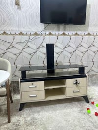 ميز تلفزون • خزانه