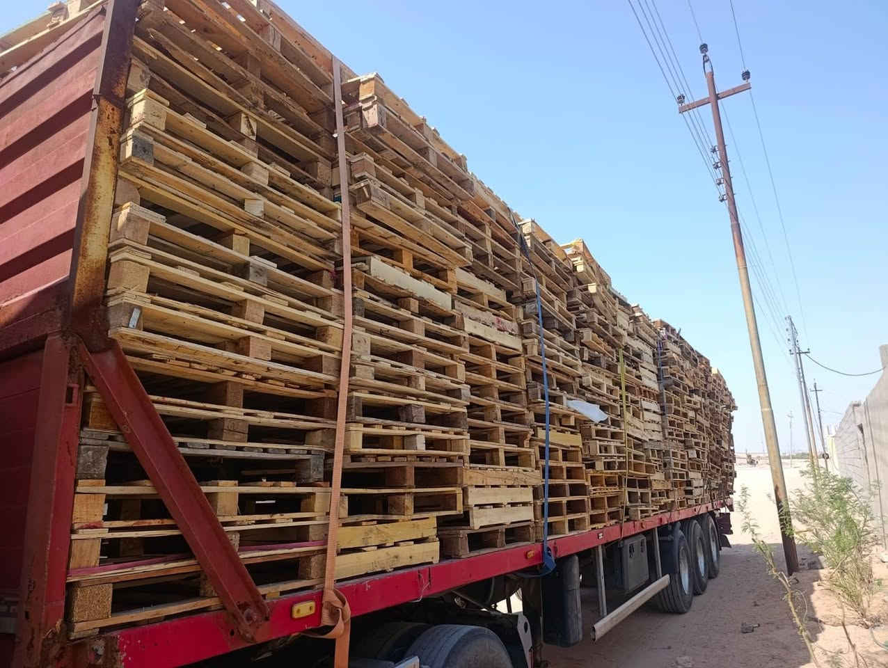 سكيب للبيع سعر مناسب
عدد 600 سكيبه 
مكان البصره 
للستفسار ***********
