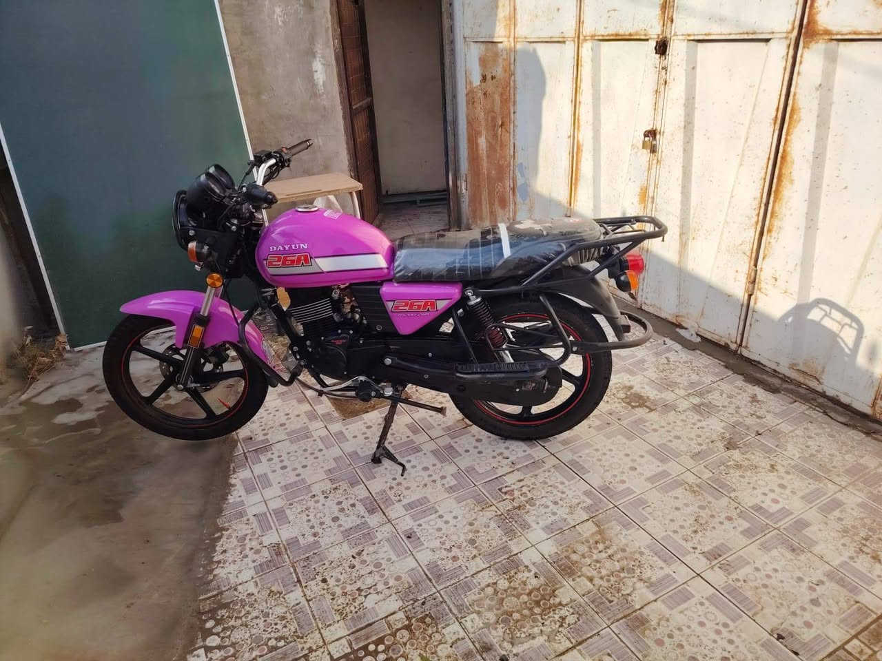 السلام عليكم دراجه دايوان 2022 طالعه بال 23 بالشهر التاسع مكينه 200 دراجه ما ناقصها برغي كفاله اوراق اصولي مكان كربلاء طويريج السعر 1,800,000 وبيها مجال للشراي مكلف بالنشر بالاستفسار على هذا الرقم ***********
