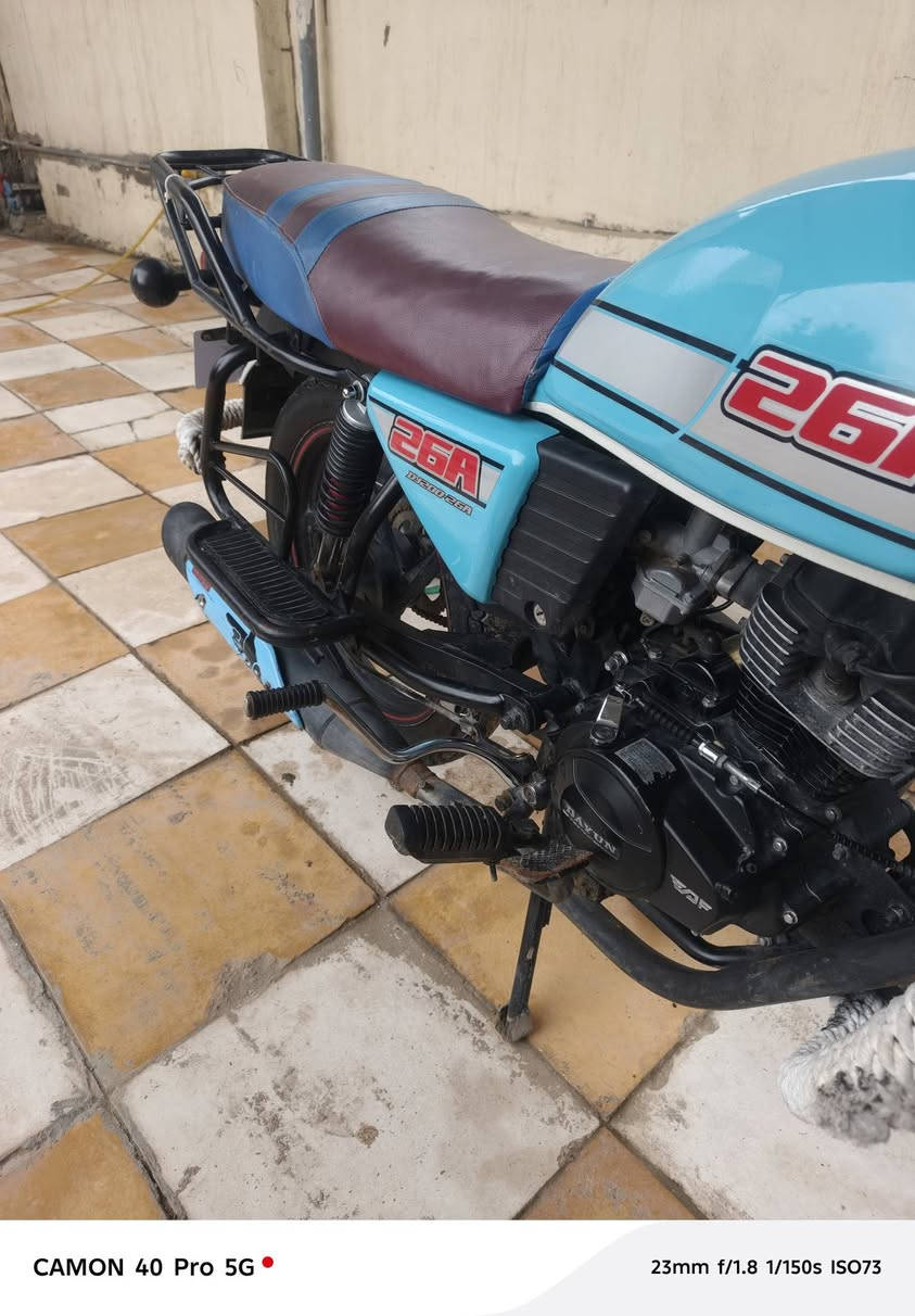 السلام عليكم للبيع دايوان موديل 22 اوراق سكنر حته وصل معرض موجود مكاني بابل الحمزة  سعره مليون و100مانقصه برغي ***********مابيه وتساب اوووومروس بديوان لايتي 22وفوك فقط
