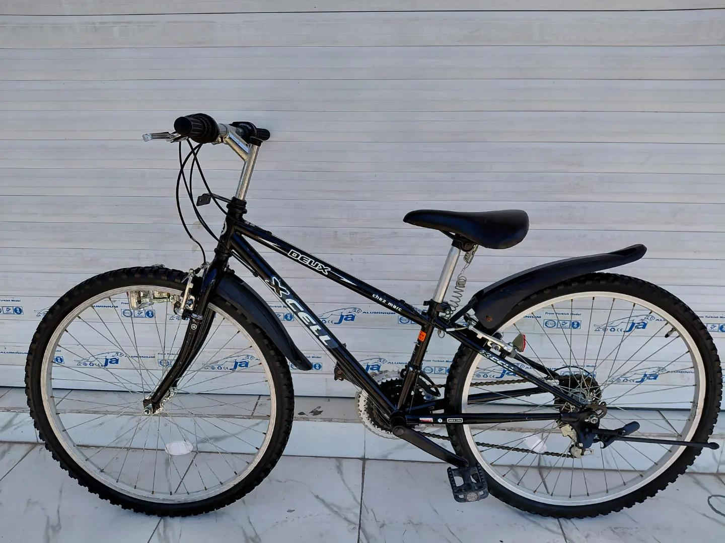 حجم 26  3 × 6 سرعات من SHIMANO دراجة نظيفة وجاهزة  السعر 140 الف شامل التوصيل     ✈يوجد توصيل لجميع المحافضات ✈ كركوك مدخل سايدين حي الاسرى والمفقودين  معرض ابو شيفان ( *********** )
