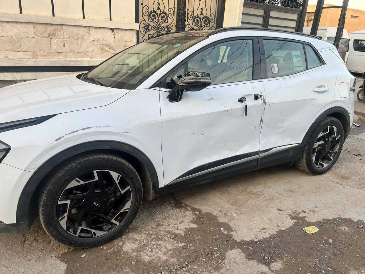 السلام عليكم
سبورنج 24 خليجي فول مواصفات طخة بالبيبان بسيطة وابيعها على حادثها 
بيع فقط بدون مراوس 
العنوان بغداد الامين الثانية 
***********
الخاص مغلق مغلق 
الصفحة مكلفة بالنشر
