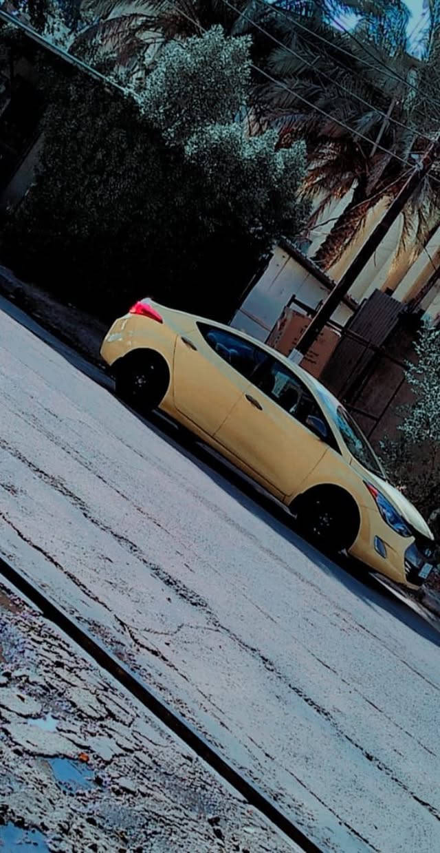 السلام عليكم عندي النترا ٢٠١٣ وارد كندي السيارة كلش جديدة كير مكينة تخم تاير داخل حادثها بس جاملغ امامي فلس متذب عليها العنوان الوزيرية قرب جامع النداء رايدها ١١٠  خاص ماجاوب الاتصال على هذا الرقم *********** 
او واتساب
