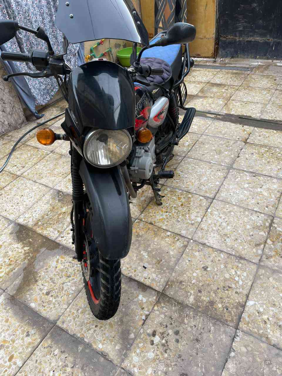 بوكسر موديل 21 بسمي تحويل ثاني يوم
مكاني بغداد مدينه الصدر 
***********
السعر 1600
