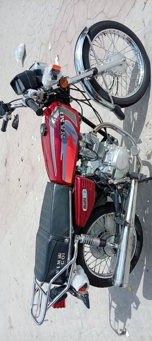 نامه ٢٥ اوراق محرك بلاد 
طويريج السعر ٥٥٠ قفل *********** ........ ملاحظه مهمه مو تجيني جايب اربع نفرات وياك واحد يجر طول وواحد يجر عرض تجي انته وواحد يفحص بس
