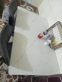 ميز طعام • جديد • أسبوعين