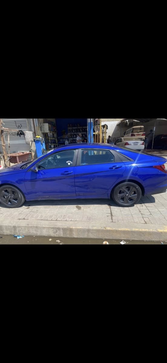 السلام عليكم النترا ٢٢ البيع فقط 
ماشيه ٥٢ ميل 
السياره فول عده الفتحه 
والموصفات المعروفه ضربتهه حلوه شرايً تعال خاص ادزلك 
السعر ١٦٠ 
***********
