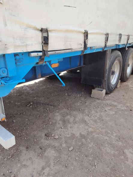 حافظه اشمتز قديم للبيع تخم تاير الثالث تعليك الدنكير تخم جوبلس كامله على حسب الأصول السعر المطلوب 60 ورقة ومجال قليل 
***********
